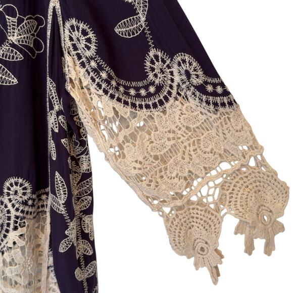 Pinky Peasant Top Navy Blue with White Crochet Embroidery Plus Size 22/24 3X - Picture 6 of 10
